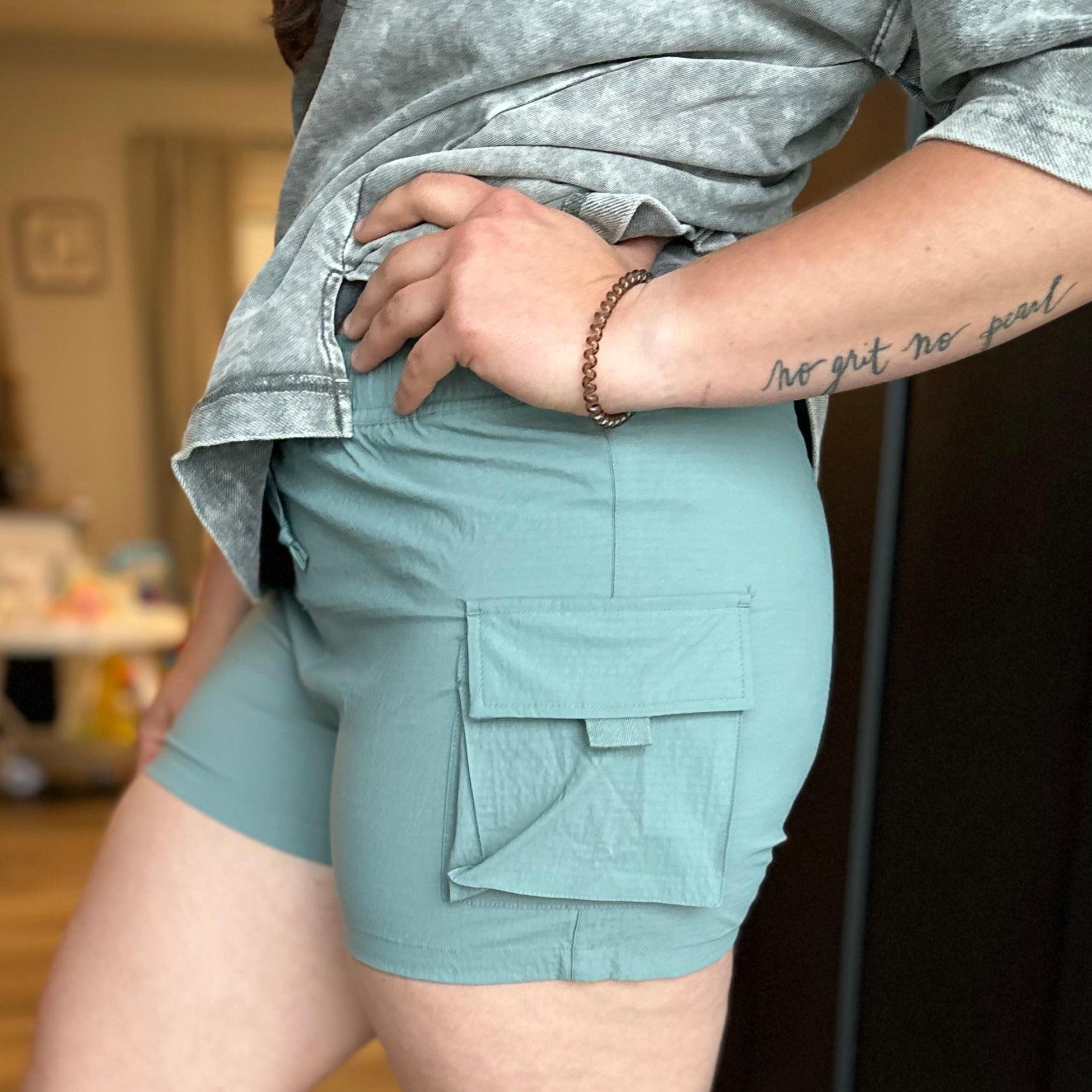 The Suzanna Shorts - Grey Green